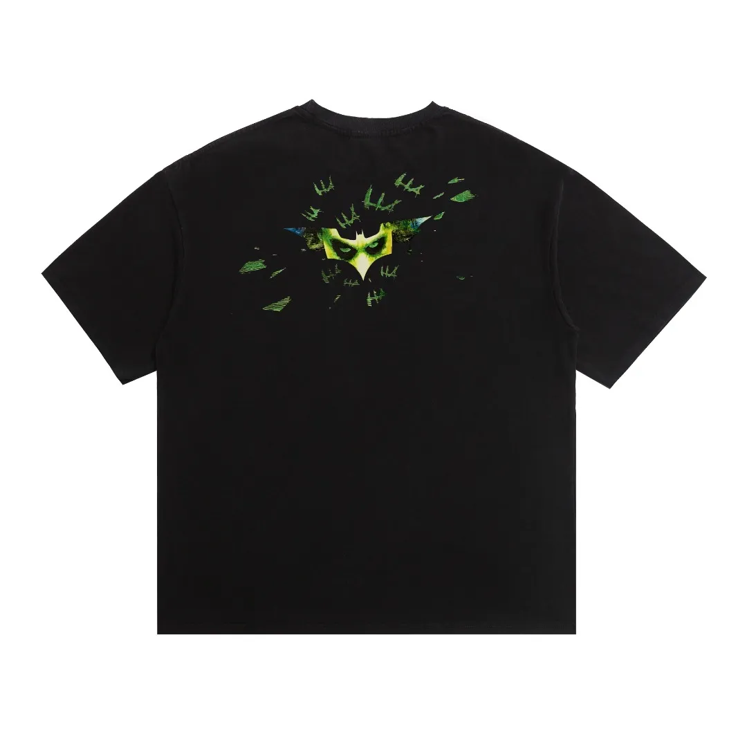 25SS Saint Michael Joker Batman distressed washed vintage printed loose Vintage short-sleeved T-shirt with digital white ink direct printing, the fabric is breathable and the pattern is three-dimensional and clear. Fabric: Double yarn 240g Style number: S881 Size: S-M-L-XL Color: Washed black Price: P118